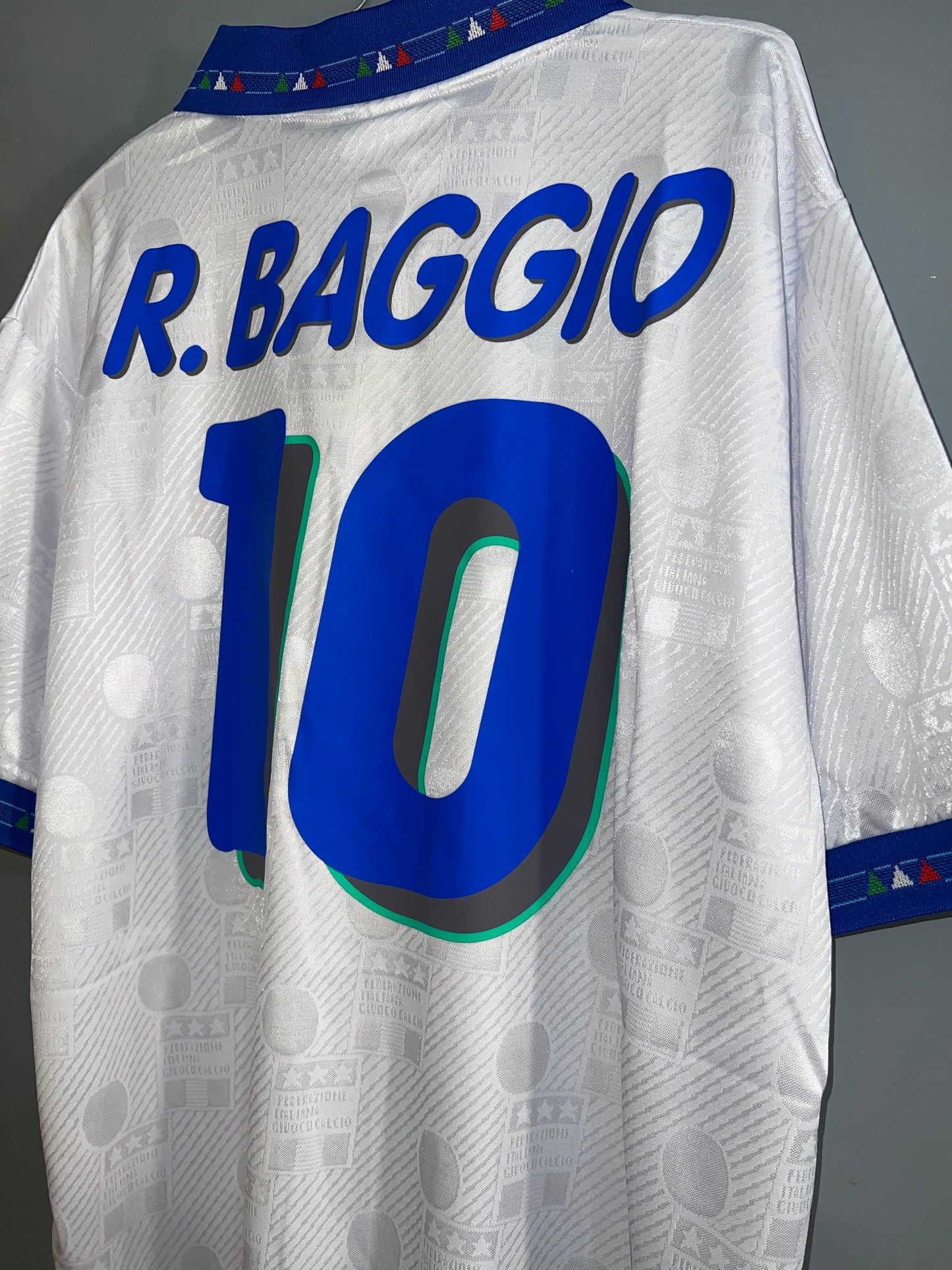 Italy 94/95 away jersey R.BAGGIO #10