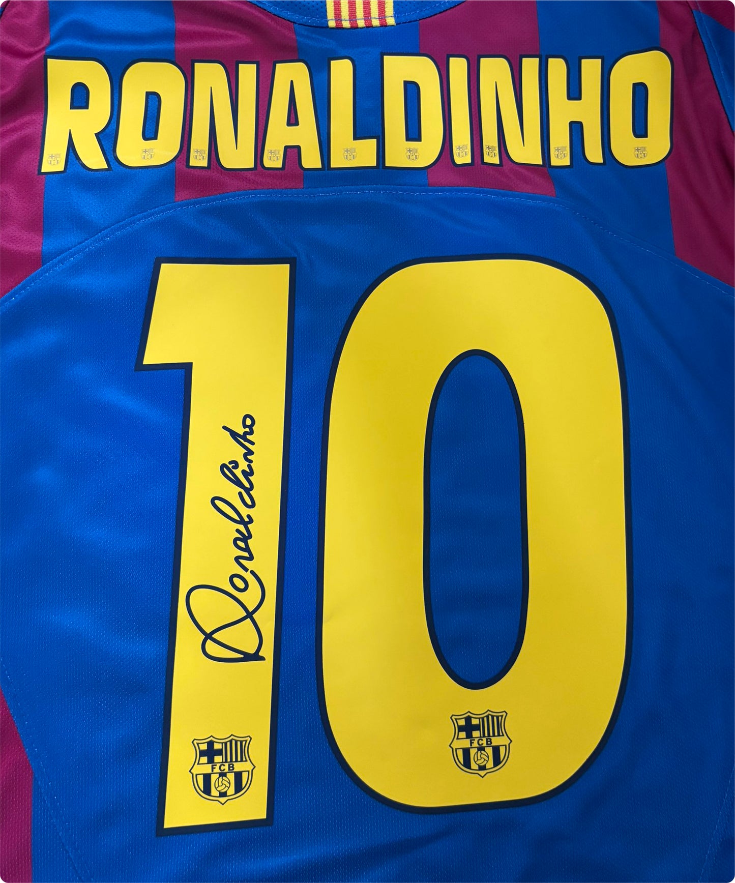 Ronaldinho Gaúcho SIGNED Barcelona 04/05 Home UCL Jersey/Shirt - COA - 2005 Retro