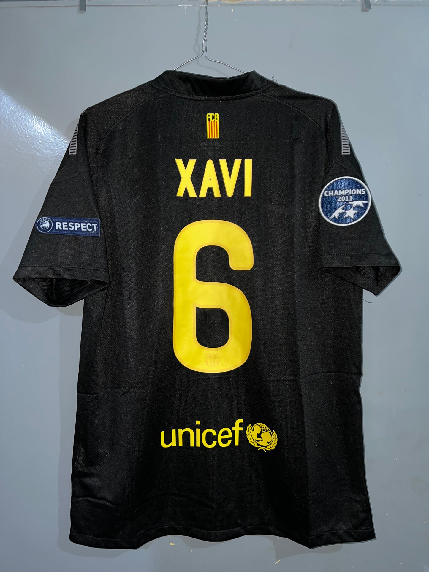 Barcelona 2011/2012 away Xavi #6
