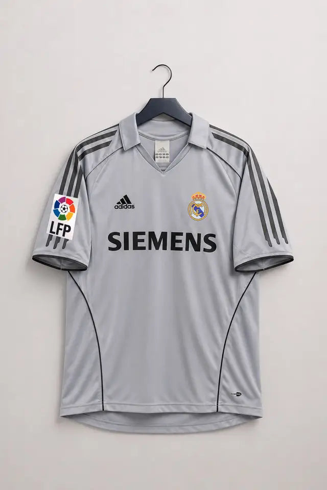 REAL MADRID 2005 THIRD RONALDO PHONOMENON 9