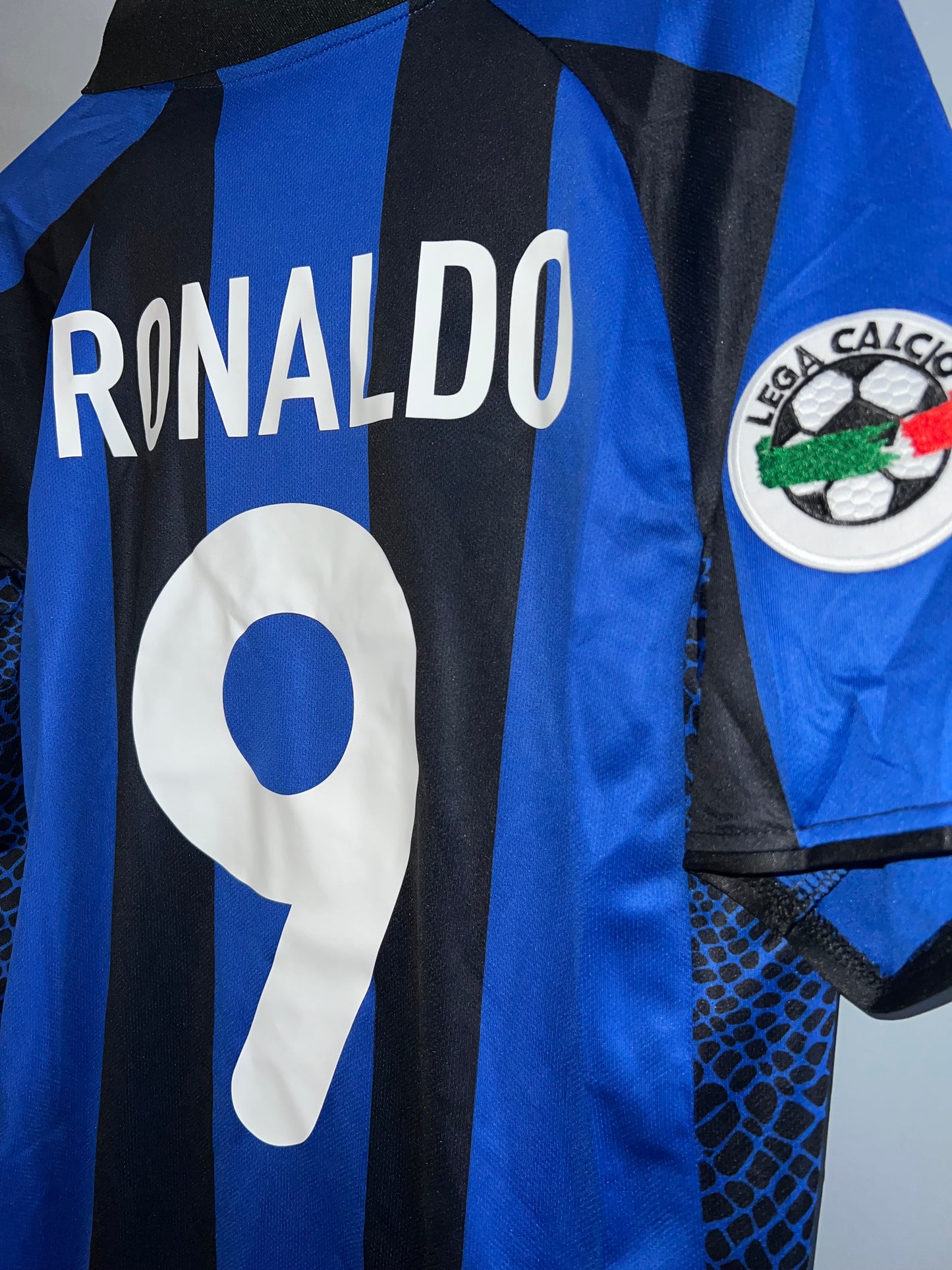 Inter Milan 01/02 Ronaldo #9