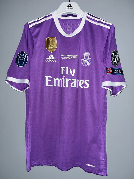 Real Madrid 16-17 jersey away  Final UCL Cristiano Ronaldo