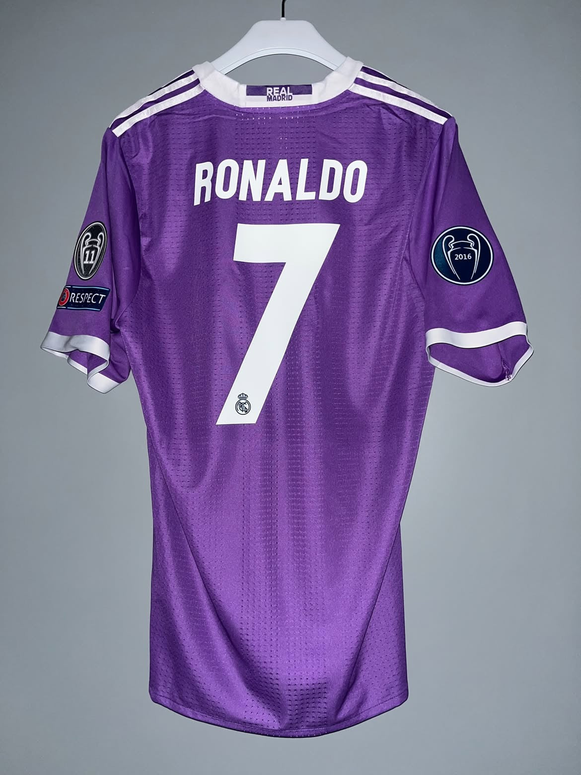 Real Madrid 16-17 jersey away  Final UCL Cristiano Ronaldo