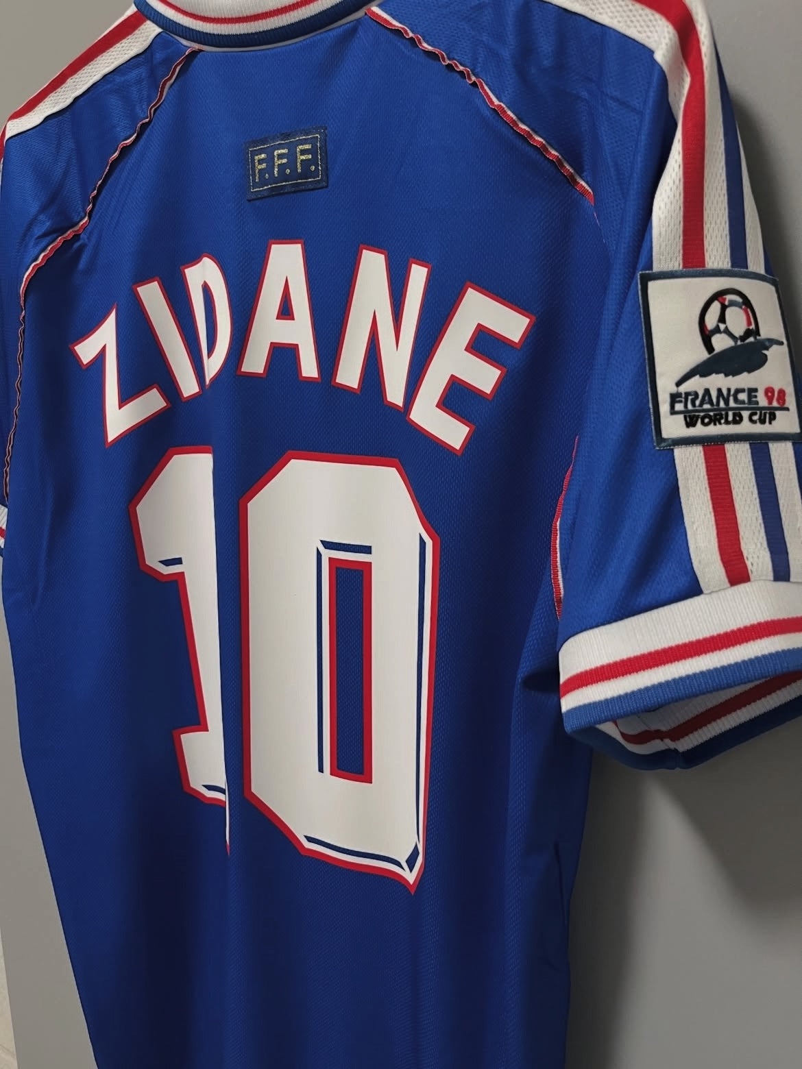 Zinedine Zidane #10 France Home Jersey 1998 World Cup – Retro Football Shirt